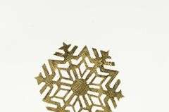 14K Yellow Gold Snow Flake Winter Motif Holiday Season Charm/Pendant