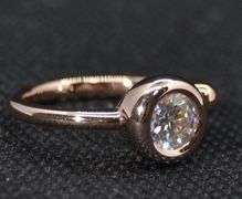 Ladies Sparkling VVs1 Fire Moissanite Ring