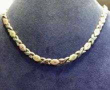 STYLISH 14K THREE-TONE GOLD “XO” LOVE CHAIN