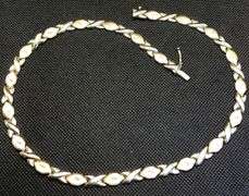 STYLISH 14K THREE-TONE GOLD “XO” LOVE CHAIN