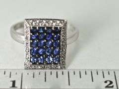 Pretty Gradiating Shades of Sapphires in a Fascinating 14K Ring