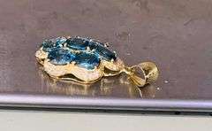 STUNNING 14KT SOLID YELLOW GOLD, 13.0+ CARAT BLUE ZIRCON & DIAMOND PENDANT