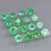 Vivid! Top green 2.72ct Colombian Emerald set