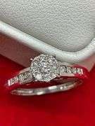 LADIES 14K WHITE GOLD AND DIAMOND RING