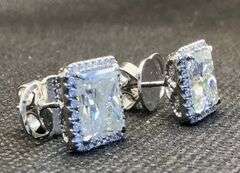 GORGEOUS 18K WHITE GOLD 4.0 CARAT PRINCESS CUT DIAMOND STUD EARRINGS