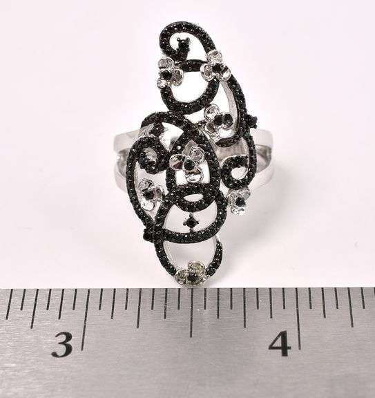 Flower Ring In Sterling Silver