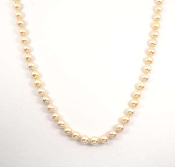 Lovely 24" Strand of Pearls