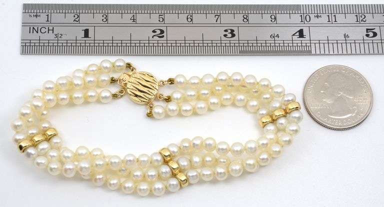 Lustrous 3 Strand Pearl & 14k Bracelet