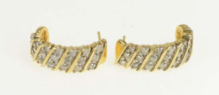 14K Yellow Gold 0.84 Ctw Diamond Striped Semi Hoop Curved Earrings