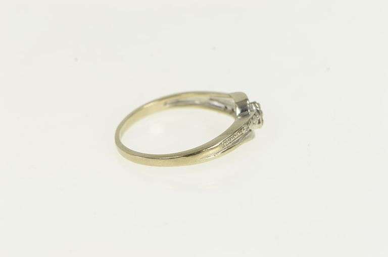 10K White Gold Vintage Diamond Classic Bypass Wavy Ring