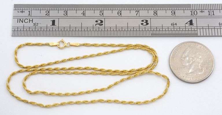 Practical 14k YG Pendant Necklace