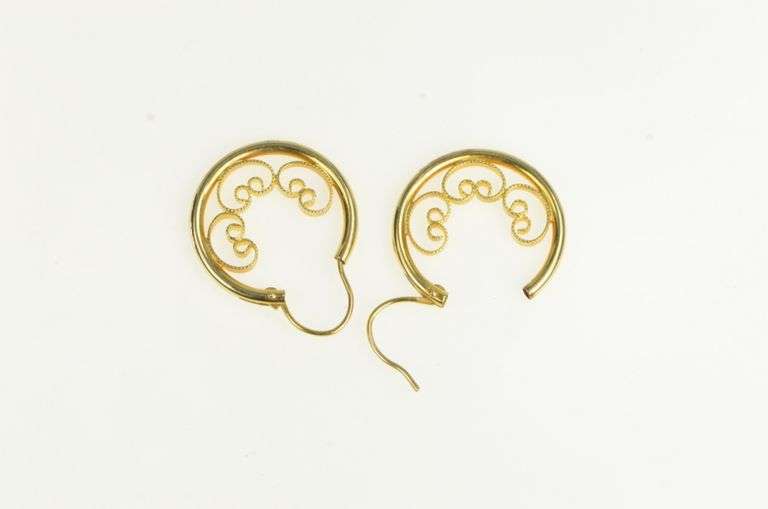 14K Yellow Gold Ornate Scroll Filigree 16.4mm Vintage Hoop Earrings