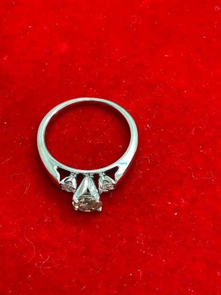 CERTIFIED BRAND NEW 14K WHITE GOLD AND DIAMOND RING