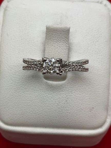CERTIFIED BRAND NEW 14K WHITE GOLD AND DIAMOND RING