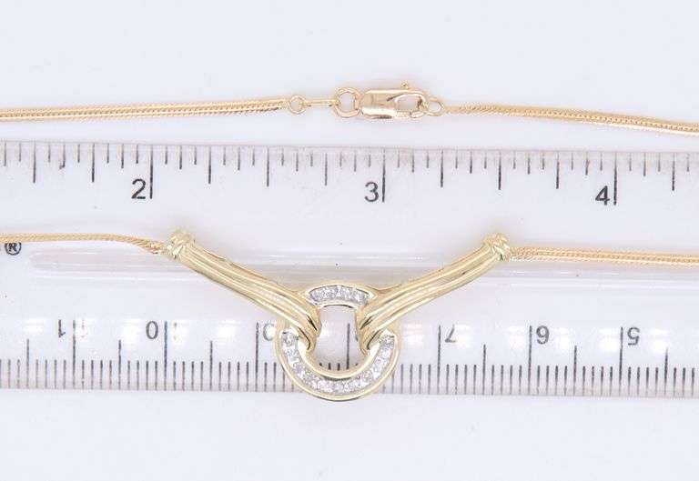 Dazzling Yellow Gold Round Brilliant Cut Diamond open Circle Necklace