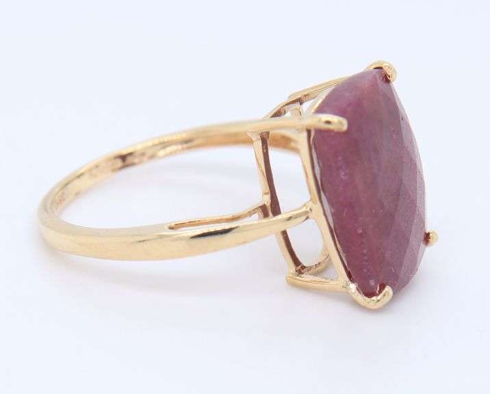 10KT Yellow Gold Raw Ruby Ring