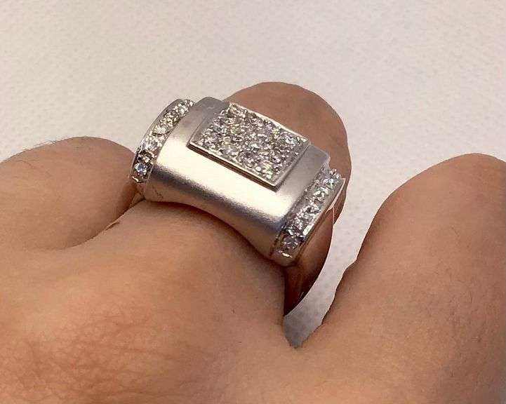 INTRIGUING 14K WHITE GOLD MATTE DIAMOND RING