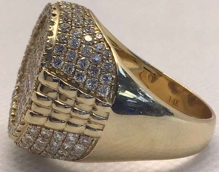 STYLISH 14K YELLOW GOLD MEN’S DIAMOND RING