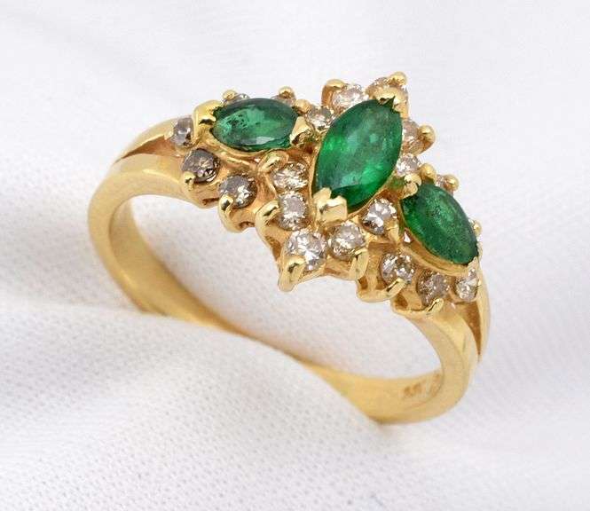 Bright Green Emerald and Diamond Ring