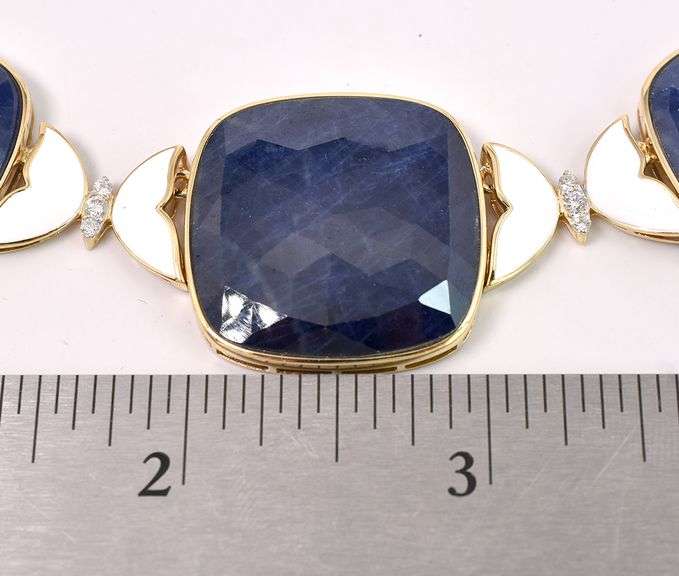 Magnificent GIA Certified Natural Sapphire and Diamond Necklace in 18K Yellow Gold