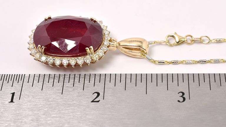 Excellent Ruby and Diamond Pendant Necklace in 14k Yellow Gold