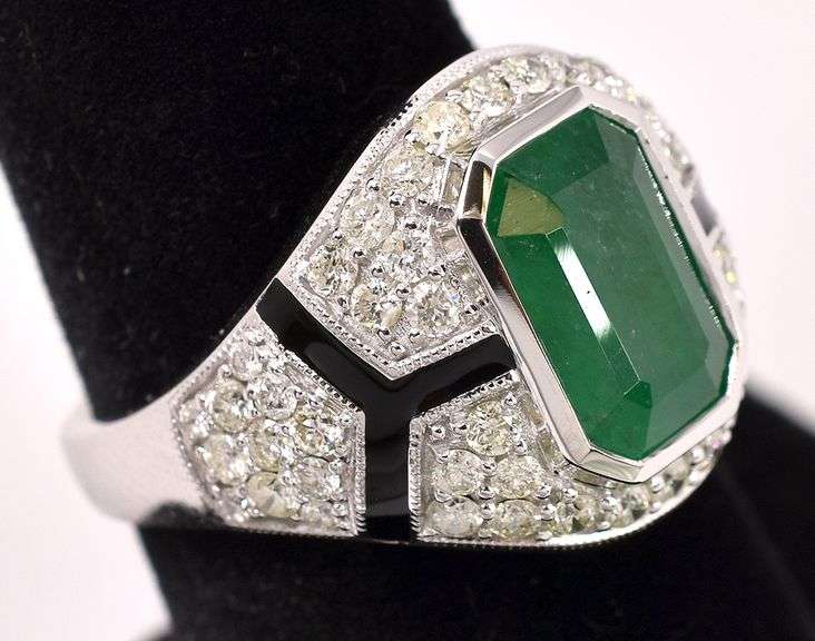 Fantastic Emerald and Diamond Ring in 14K White Gold