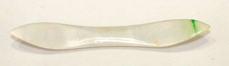 Delicate Natural Jadeite Hairpin - Antique