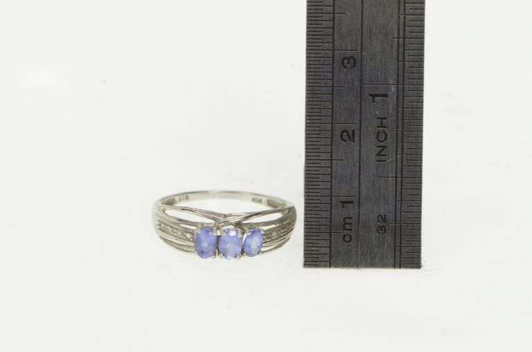 10K White Gold Three Stone Tanzanite Diamond Vintage Ring