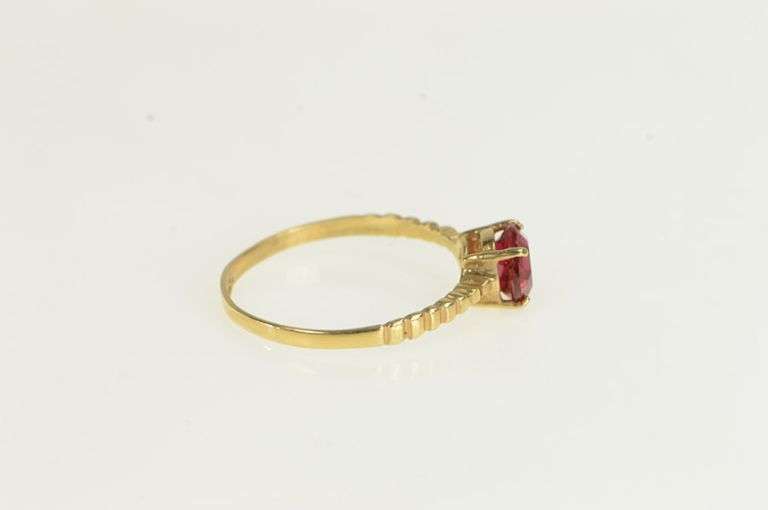 14K Yellow Gold Round Syn. Ruby Solitaire Vintage Statement Ring