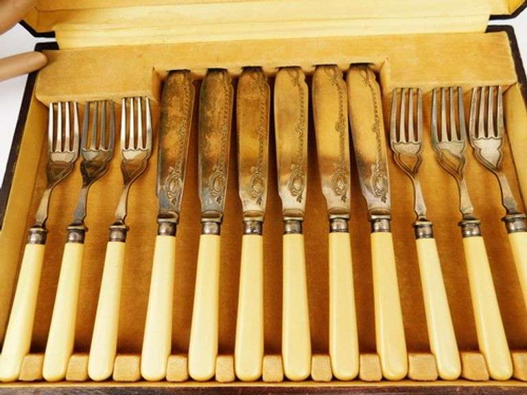 English Silverplate & Celluloid Flatware Set in Box