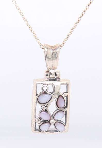 925 Sterling Silver Floral Pendant on Chain Necklace
