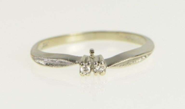 14K White Gold 1950's Diamond Simple Wedding Band Ring
