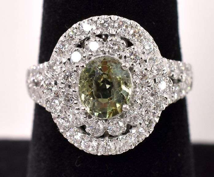 Amazing Rare GIA Certified Natural Alexandrite and Diamond Ring in Platinum