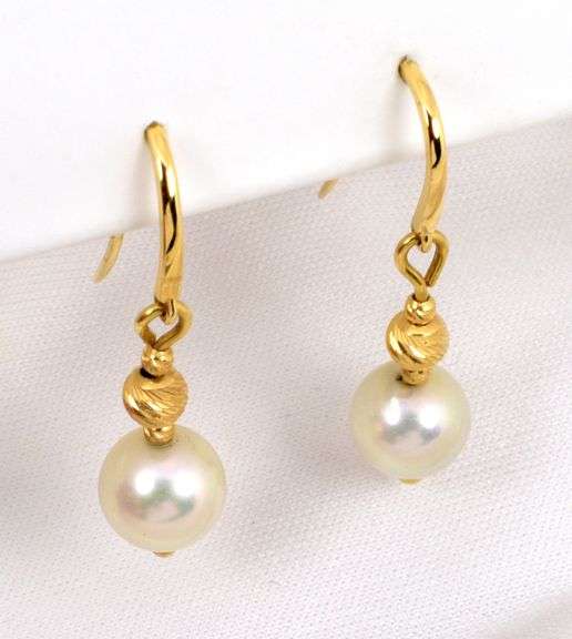 Pretty 14k and Pearl Dangle Earrings