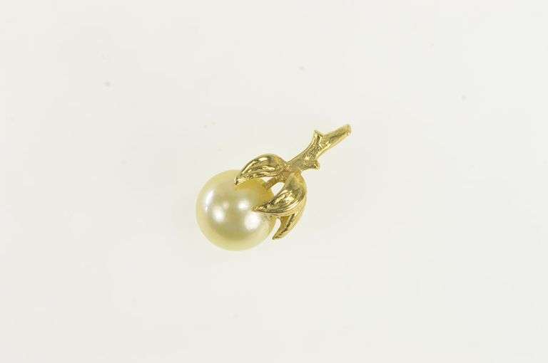 14K Yellow Gold Vintage Classic Pearl Leaf Accent Pendant
