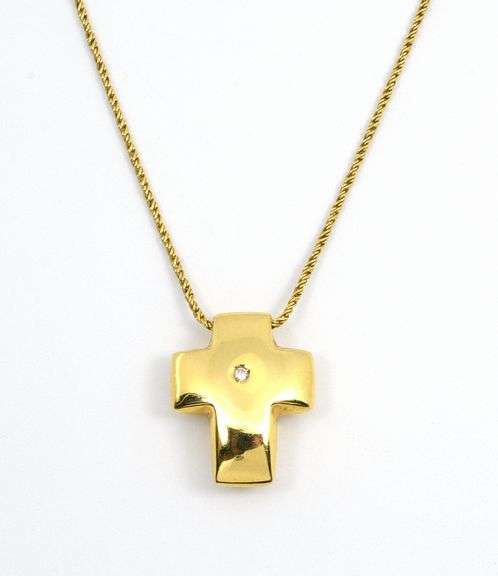 Stylish 18k Cross on Necklace