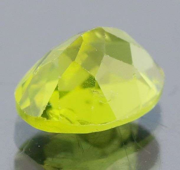 Excellent 2.24ct asparagus green Peridot