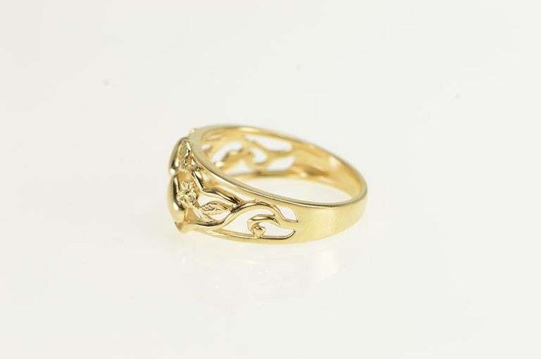 14K Yellow Gold Vine Leaf Heart Vintage Love Statement Band Ring
