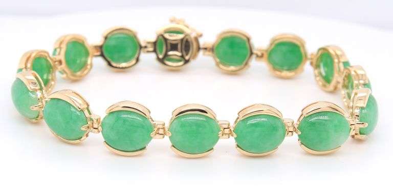 Fabulous Yellow Gold Green Jade Link Bracelet