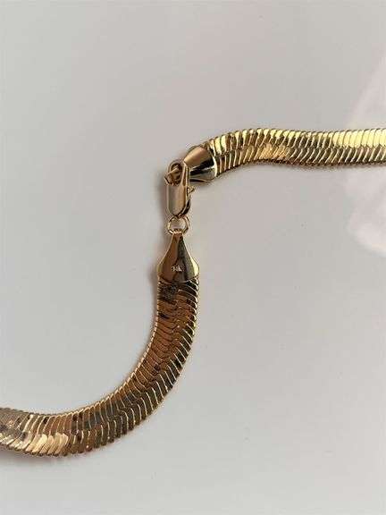 Sharp 28.3 Gram 14 Kt Gold Herringbone Necklace