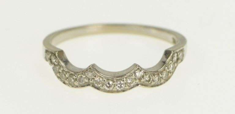 14K White Gold 1/3 Ctw Diamond Scalloped Wedding Band Ring