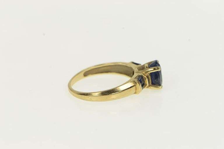 10K Yellow Gold Oval Natural Sapphire Vintage Classic Statement Ring