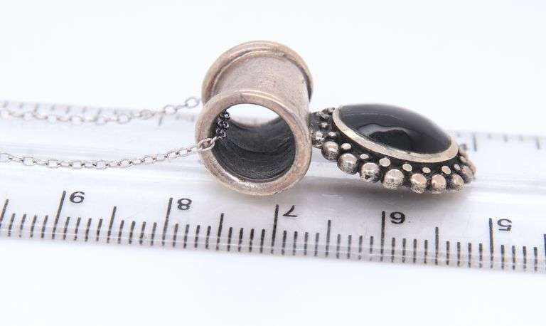 Vintage 925 Sterling Silver Black Onyx on Italian Chain Necklace