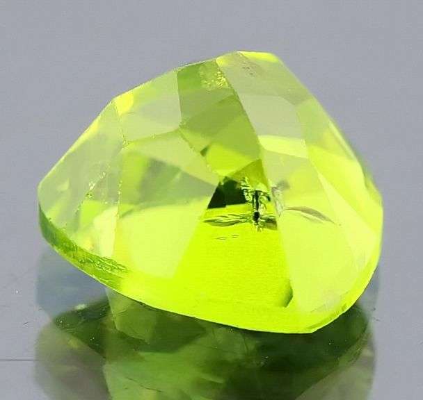 Glittering 3.27ct top Burma green untreated Peridot