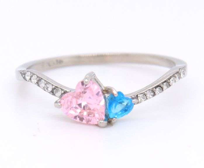 925 Sterling Silver Heart Shaped Cubic Zirconia Band