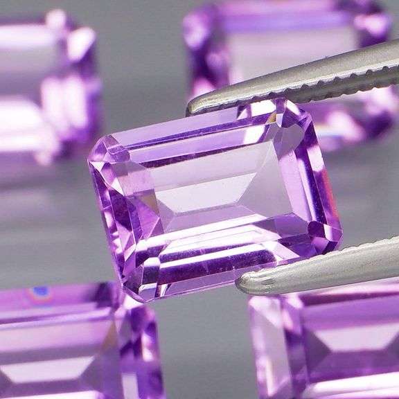 Vibrant 9.32ct 8x6mm real Bolivian Amethyst set