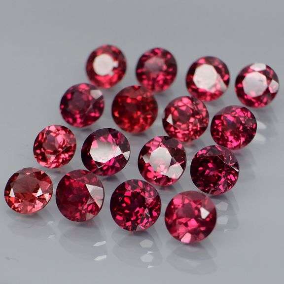Premium solitaire cut 10.23ct VS Rhodolite Garnet set