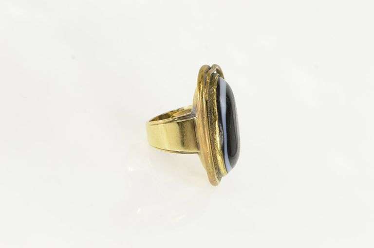 14K Yellow Gold Black Onyx Cabochon Sim. Emerald Snake Ring