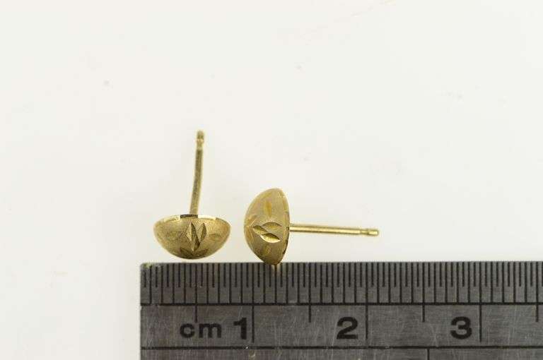 14K Yellow Gold Grooved Pattern Domed Vintage Stud Earrings