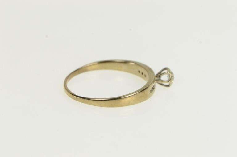 10K Yellow Gold Retro Ornate Diamond Classic Promise Ring